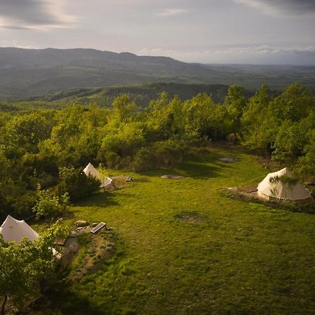 Agricola Ombra - Tents In Nature 호텔 라이아티코 외부 사진