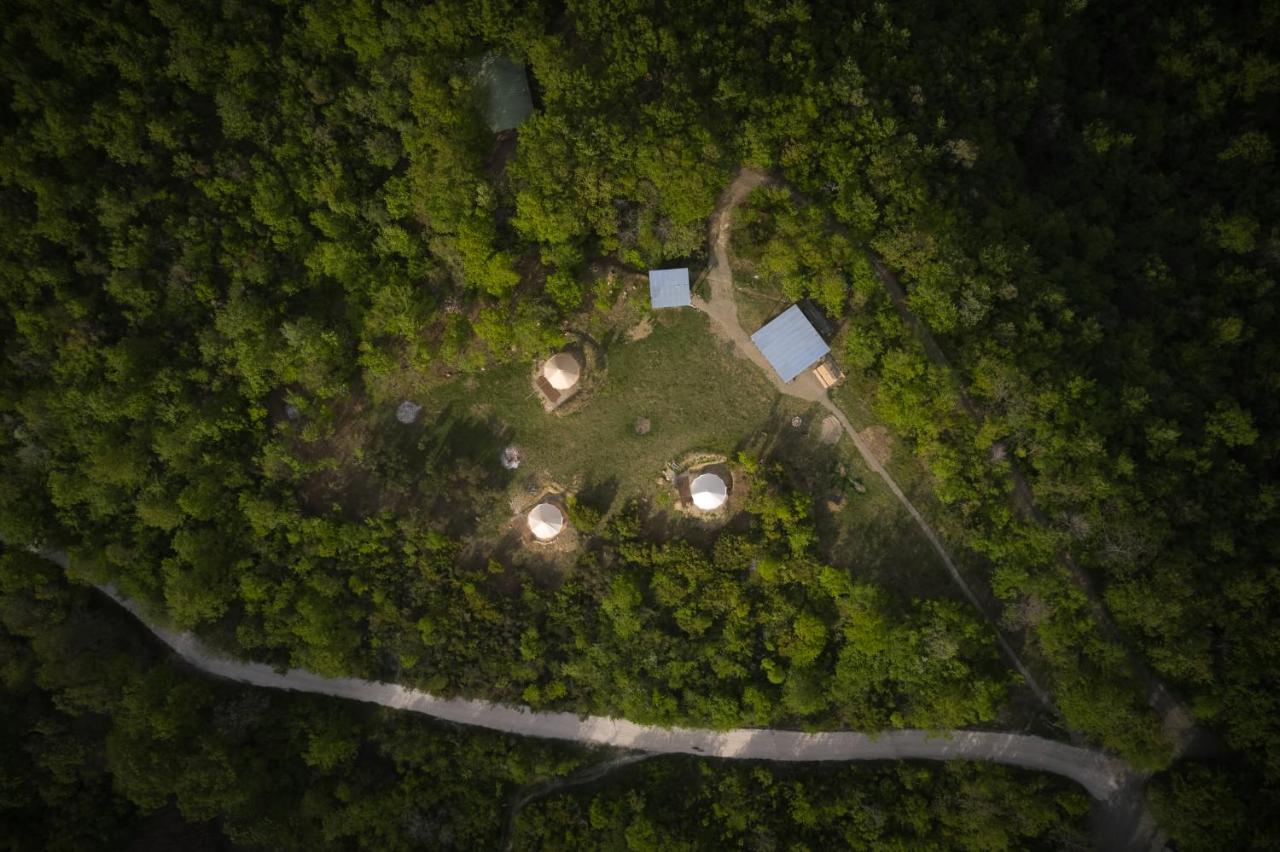 Agricola Ombra - Tents In Nature 호텔 라이아티코 외부 사진