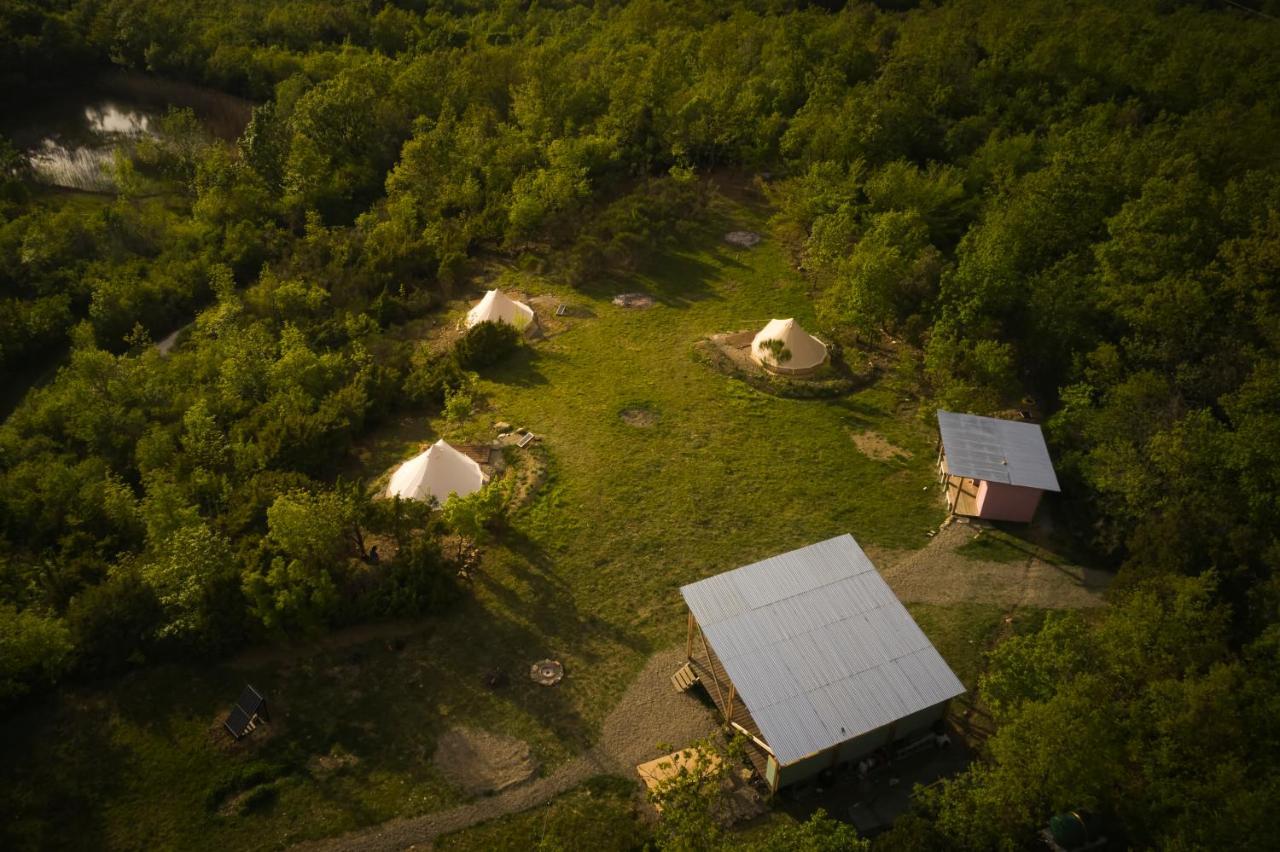 Agricola Ombra - Tents In Nature 호텔 라이아티코 외부 사진
