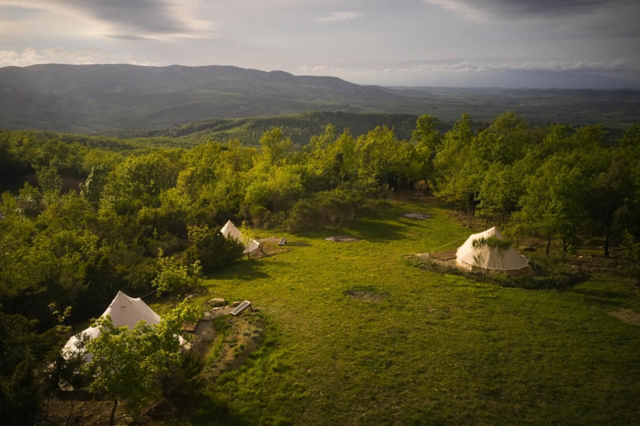 Agricola Ombra - Tents In Nature 호텔 라이아티코 외부 사진